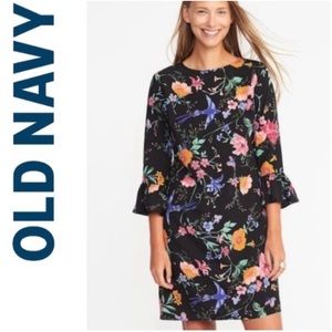 ⭐️ Old Navy Floral Dress with bell sleeve, super cute